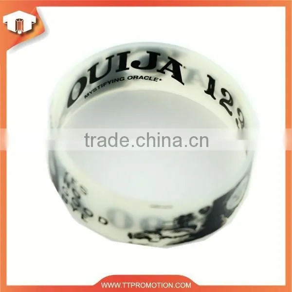 China Manufacturer Hand Bracelet Silicone Wristband Rubber Bracelet photo-4