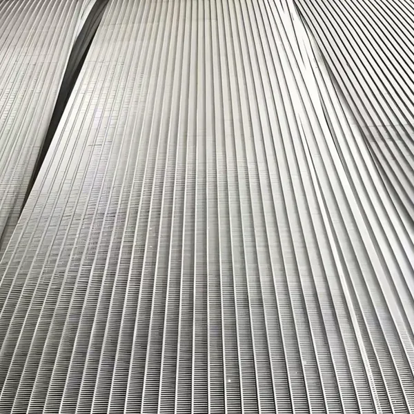 Stainless Steel Scraper Filter Element for Johnson Screen, 0.8mm Slot Width, 1200mm Length, 304 Grade, 1.6MPa Rated