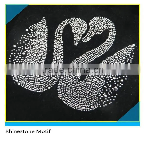 Heat Transfer Customize Size Glass Crystal Cute Cat Design For Garment photo-3