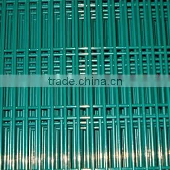 2015 Hot Sale PVC and Galvanized Welded Wire Mesh Panels Fence With Top Quality photo-4