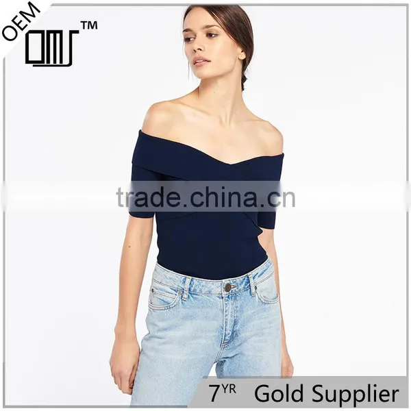 Elasticated knit crossover shape V-neck short sleeves strapless tank