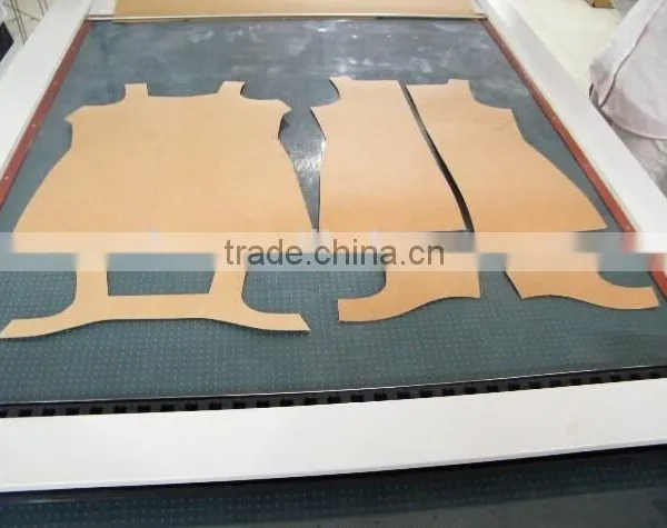 Rabbit 900*1200mm 2mm with creasing function cardboard flatbed cutter plotter