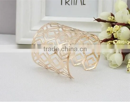 Europe Polygon Punk Style Hollow Jewelry Bangles With Factory Price photo-2