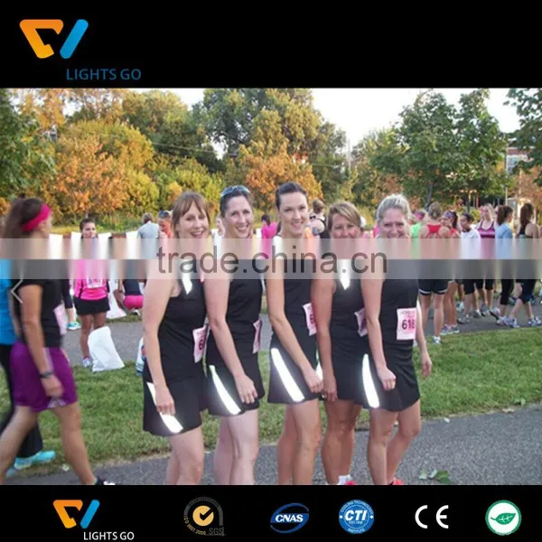 China Flashing Sports Reflective Apparel Design photo-3