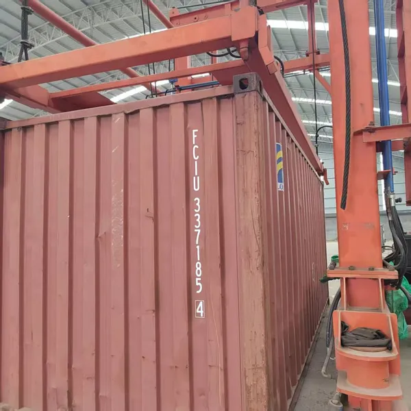 Equipment Services: Cranes, Hoists, Container Tipplers, Straddle Carriers, and Rubber-tyred Gantry Cranes. Suitable for 20ft and 40ft Containers photo-2