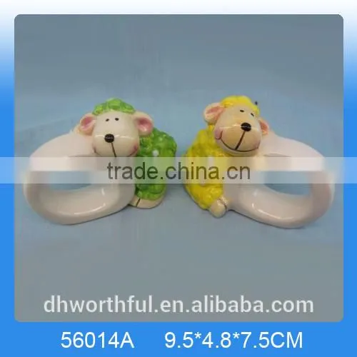 Hot Sale Ceramic Paper Napkin Ring in Lamb Shape
