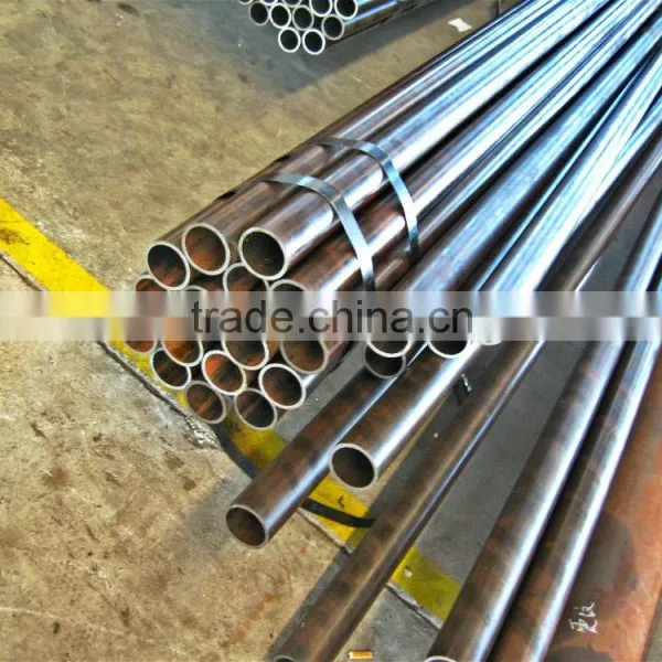 Hot Sale Carbon Precision Seamless Steel Pipe for Oil Cylinder Tube photo-3