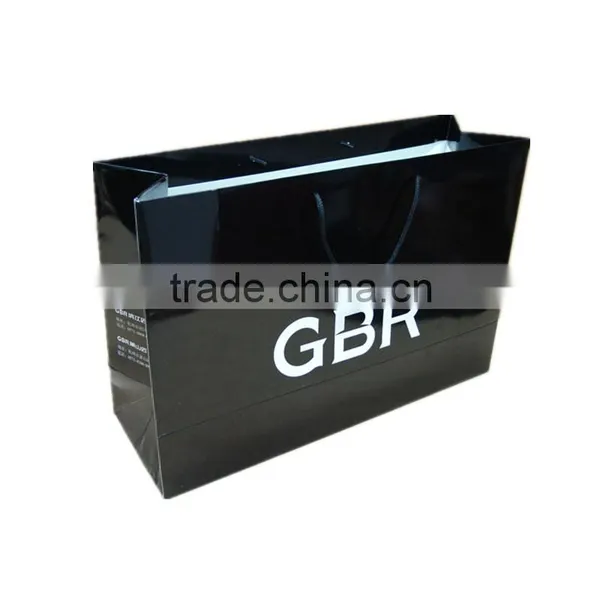 Custom White Logo Fashion Apparel Packaging Paper Bag