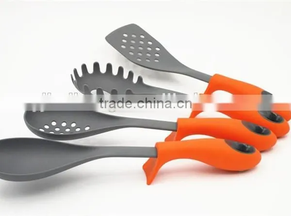 4 Piece Built-in Stand Cooking Kitchen Utensil Set