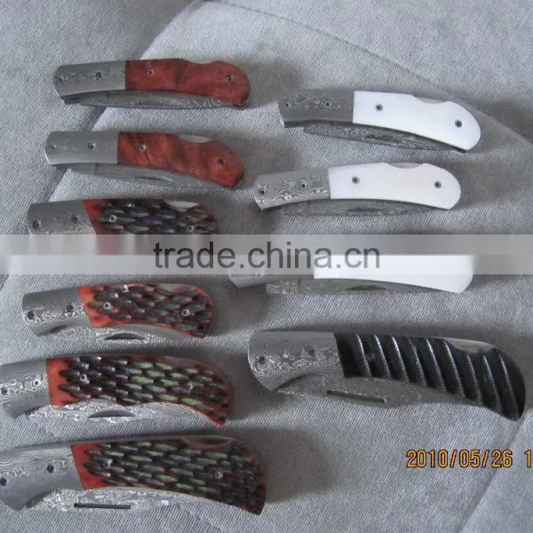 NEW in Stay in 2013 Quality Fashionable Small Size Handmade Damascus Folding Blade Knife photo-2