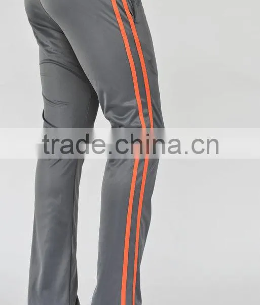 2016 New Style Ladie's Sports Wear Set With Round Neck by Factory photo-4