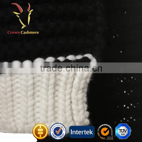Fashion Scarf Knitting Patterns Free Knitted Black And White Cashmere Scarf photo-3