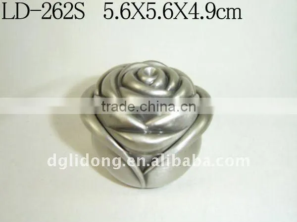 Rose Shape Metal Ring Box