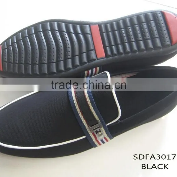 2015 New Style Rubber Shoes With Special Buckle Made in China. photo-2