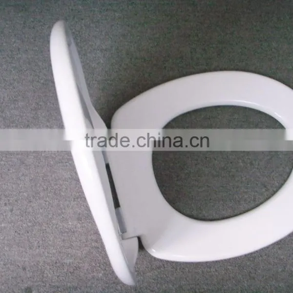 Round Duroplast WC Toilet Seat Cover With Soft Close Made in China photo-2