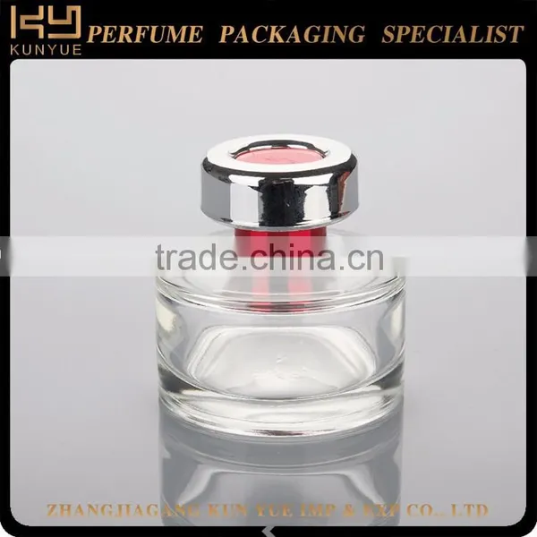 Factory Supply Attractive Price Round Glass Perfume Bottle