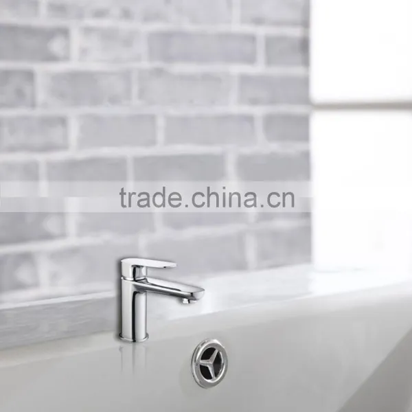 Ornate Solid Brass Deck Mounted Wash Basin Faucet photo-5