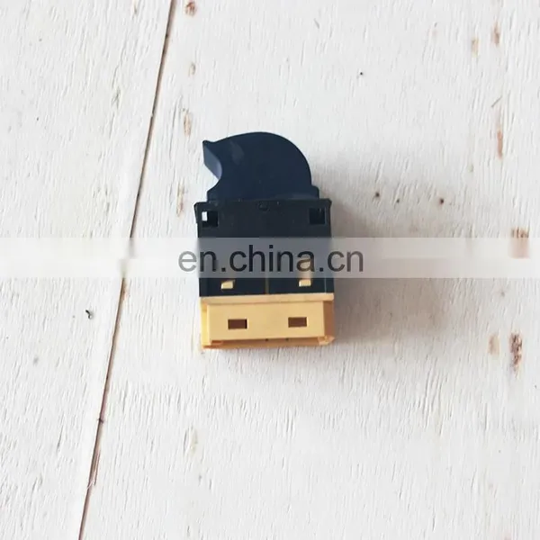 SAIC- IVECO 682 Series Truck 3800-300065 Electric Glass Elevator Switch photo-5
