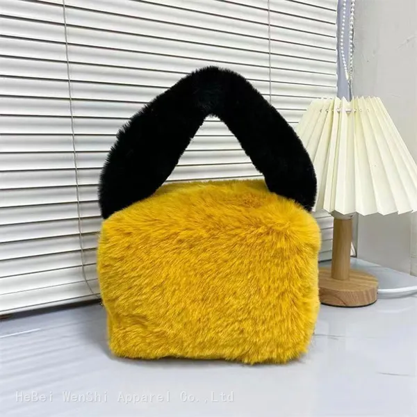 40Plush Bag Carry-on Bar One Shoulder Diagonal Chain Bag Fashion Trend Furry Autumn Bag photo-4