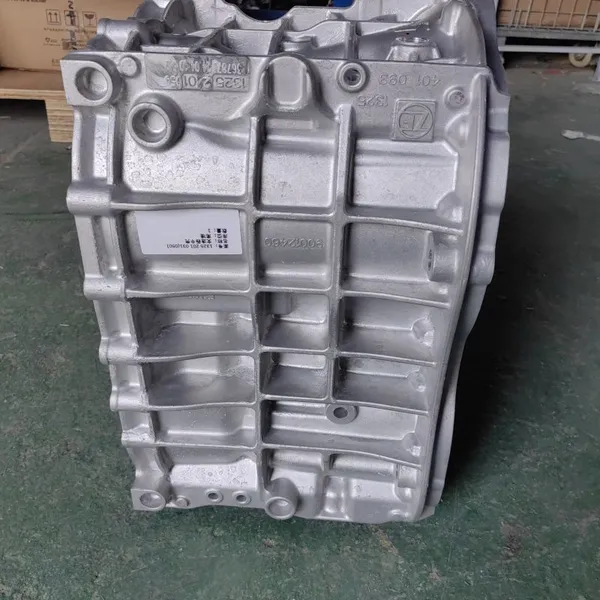 1325201050 Transmission Middle Housing for FZFgearbox16S221 16S2230 16S2231 16S2530 16S2531 16S1930 16S181 Gearbox 1325 201 050 photo-2