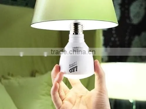 Bulb Rechargeable Led Lamp E27 220lm 5w Plastic Housing 4-6 Hours After Full Charge ce Rohs , Rechargeable Emergency Lamp Bulb photo-5