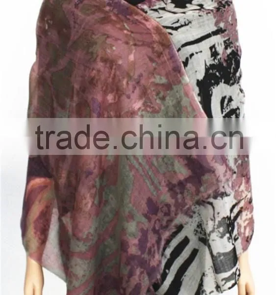Printed Wool Scarf With Fringe photo-3