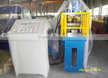 Dry wall forming machine