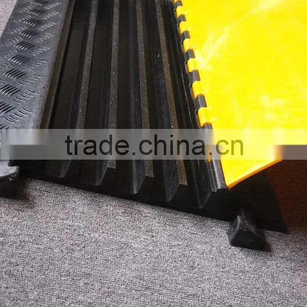 Plastic 5 Channel Cable Cross for Hose 5 Channel Rubber Cable Cross Stage Cable Protector/ramp photo-2