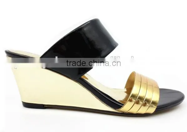 Latest New Design Middle Wedge Slipper With Shining Material