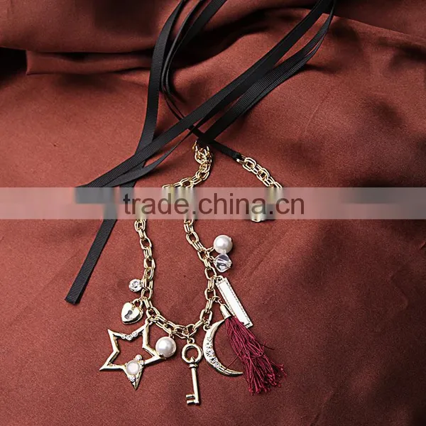 OEM/ODM Manufacture 2016 Fashion Design Moon Pendant Necklace Multiple Pendant Necklace photo-5