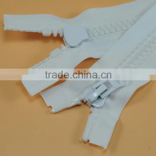 2 Way Open End Auto Lock Ykk Heavy Duty Plastic Zipper photo-2