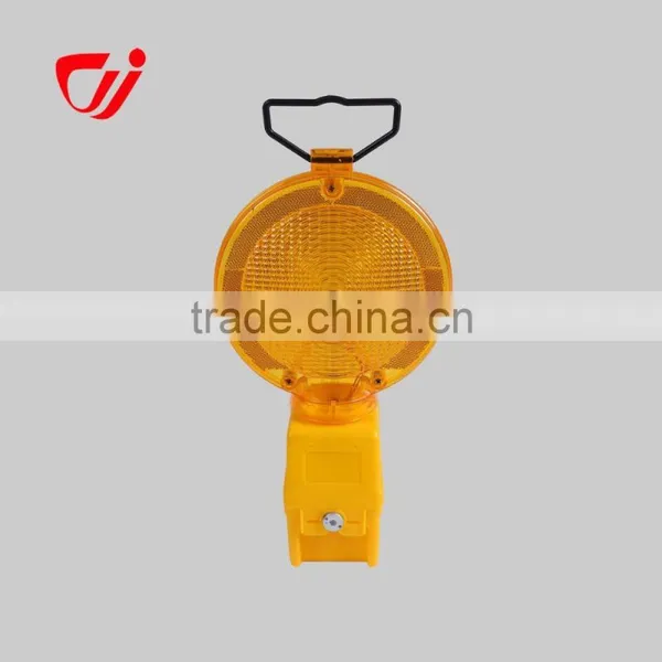 Plastic Yellow Barricade Light for Traffic photo-3
