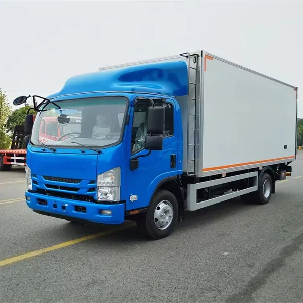 Isuzuexport Insulation Vehicle; Vegetable Cold Chain Transport Vehicle photo-4