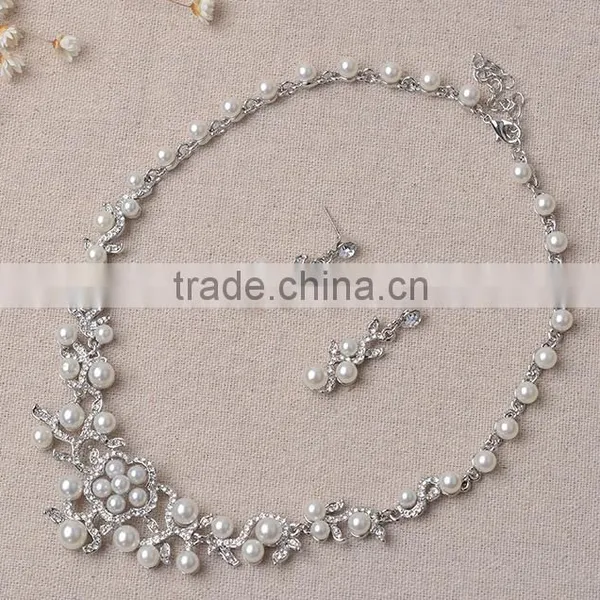 Latest Boutique Jewelry Sets For Women Alloy Pearl Bridal Jewelry Set Wholesale photo-4