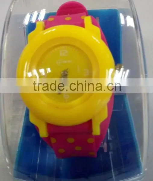 Colorful Plastic Quartz Movement Cool Watch for Teenagers photo-5