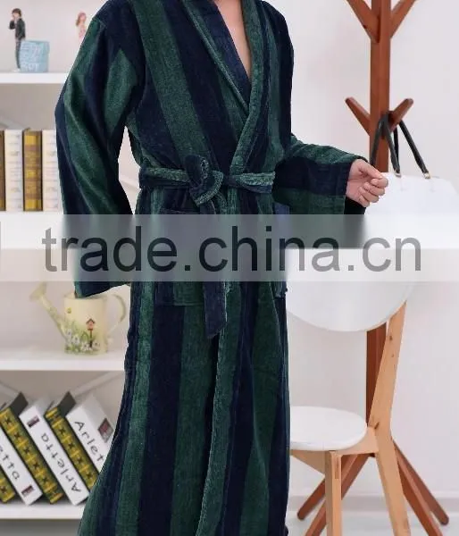 2014 Hotsale Brilliant Warm 100% Cotton Men Bath Robe photo-2