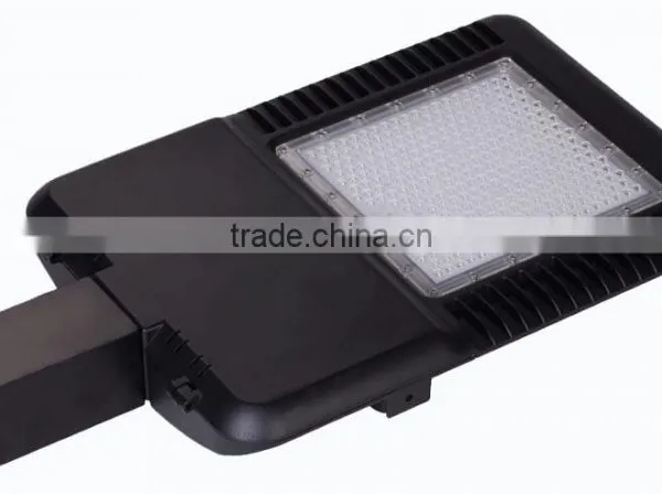 China Supplier Competitive Price IP66 130lm/w UL CUL DLC Approved Solar Street Light photo-4