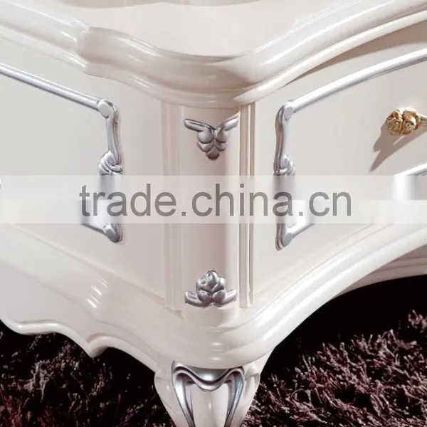 Elegant White Living Room TV Console photo-3