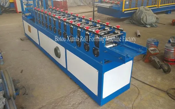 High Quality Roller Shutter Roll Forming Machine photo-2
