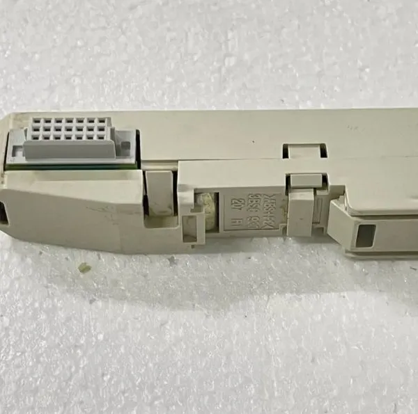 ABB TB805 3BSE008534R1 Выход на шину