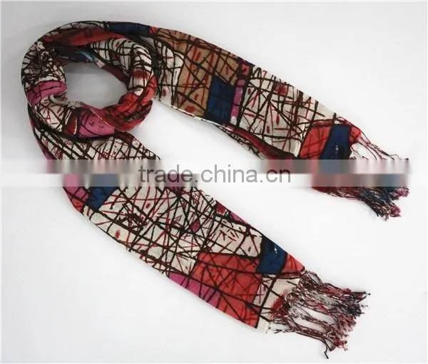 Geometry Pattern Print Wool Scarf photo-3