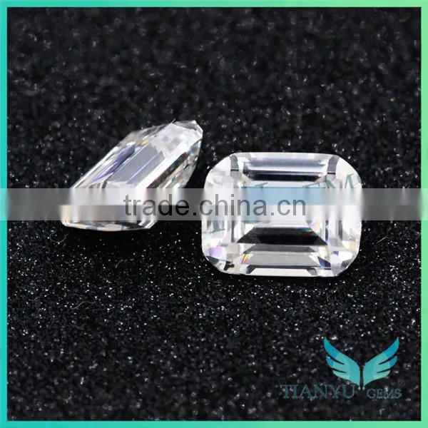 Moissanite What is it Sic Moh's Hardness 9.25 Refractive Index 2.65 Color D-H Color Moissanite Sydney photo-3