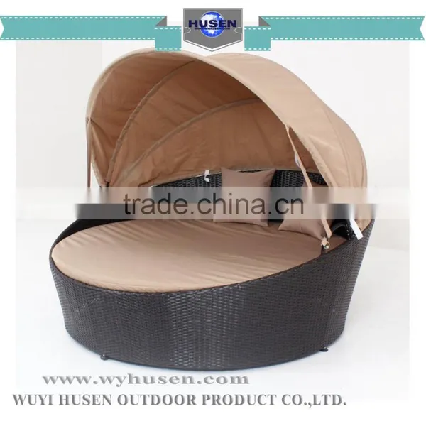 pe Rattan Outdoor Furniture Sunbed Round Appearance With Canopy