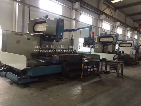 Taiwan YCM YCM-2110B Vertical Machining Center photo-2