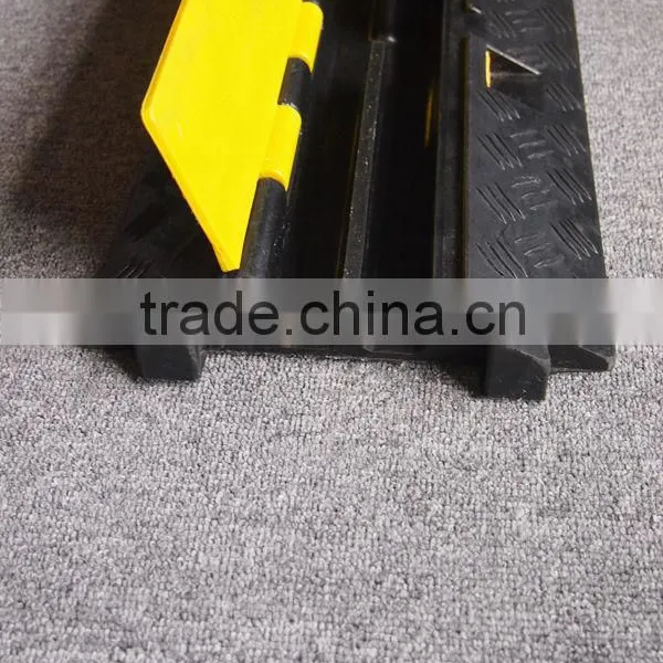 Pvc and Rubber 2 Channel Cable Cross Made in China 5 Channel PU Cable Cross Stage Cable Protector photo-4