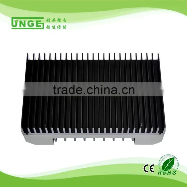 12v/24v Auto 30a Lcd Solar Controller Pwm off Grid Controller photo-2