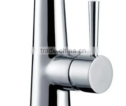 YL02329 New Design Single Handle Brass Kitchen Mixer photo-3