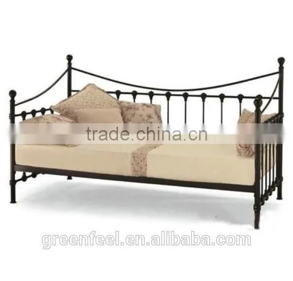 White Black Vintage Wrought Iron Canopy Bed