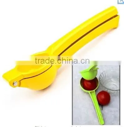 LEMON SQUEEZER MACHINE -Pressed Juice Machine-Yellow-Aluminum-Hand Helded photo-3