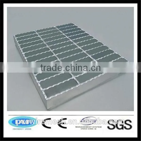 Hot Dipped Galvanized Steel Grating/Heavy Duty Metal Grating/Various Specification Steel Grating photo-6